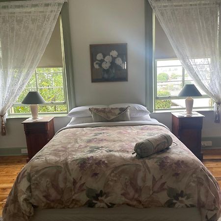 วิกตอเรีย เฮาส์ Bed & Breakfast พอร์ตแลนด์ ภายนอก รูปภาพ