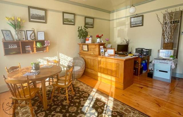 วิกตอเรีย เฮาส์ Bed & Breakfast พอร์ตแลนด์ ภายนอก รูปภาพ