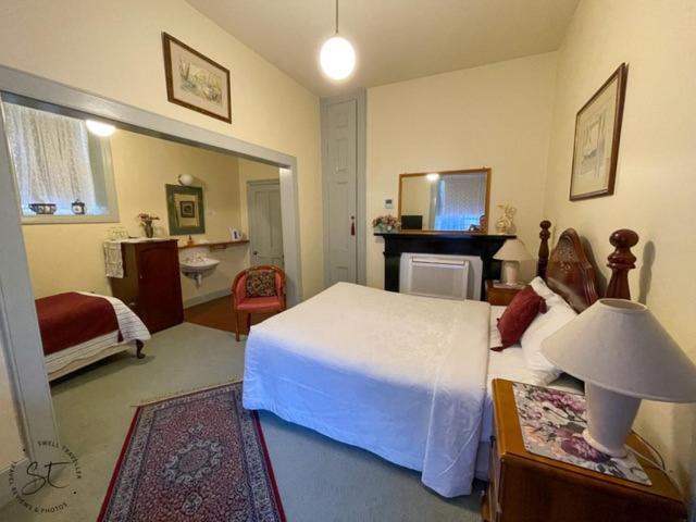 วิกตอเรีย เฮาส์ Bed & Breakfast พอร์ตแลนด์ ภายนอก รูปภาพ